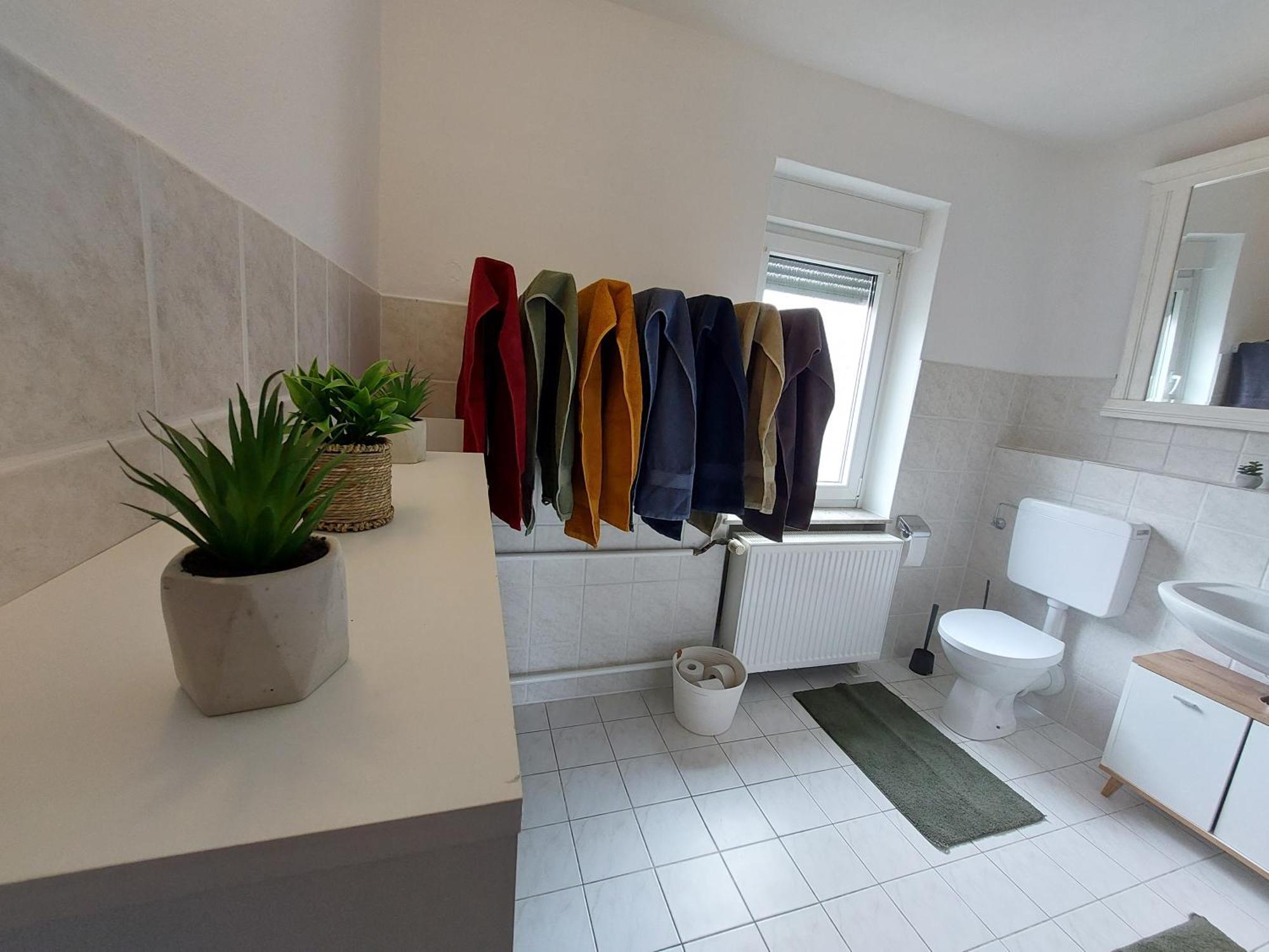Cozy Home, 7 Beds, Wifi, Kitchen, Balcony, Bielefeld Center Exterior foto
