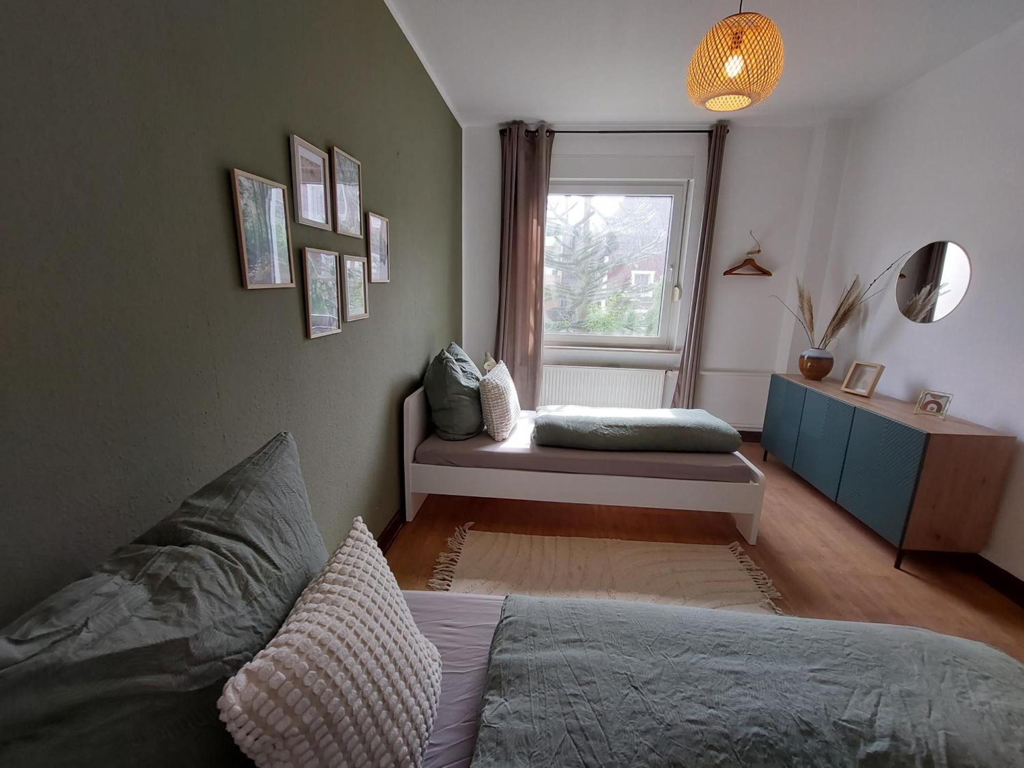 Cozy Home, 7 Beds, Wifi, Kitchen, Balcony, Bielefeld Center Exterior foto